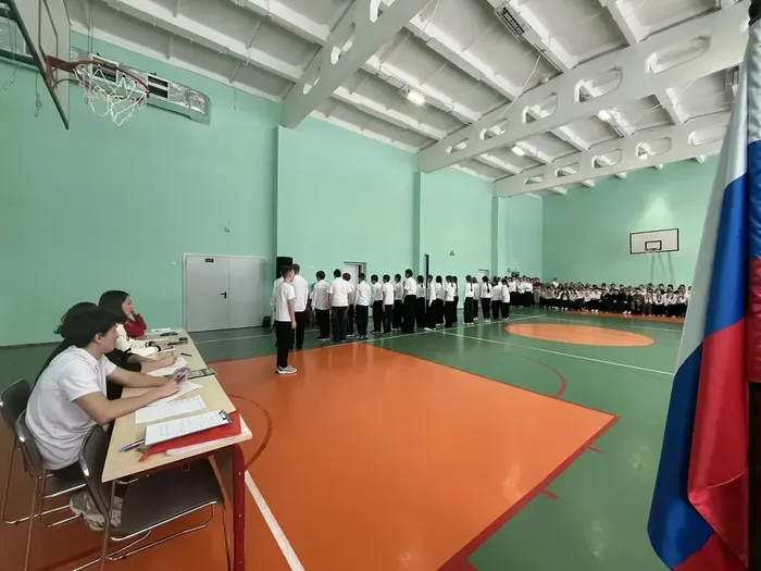 Конкурс строя и песни