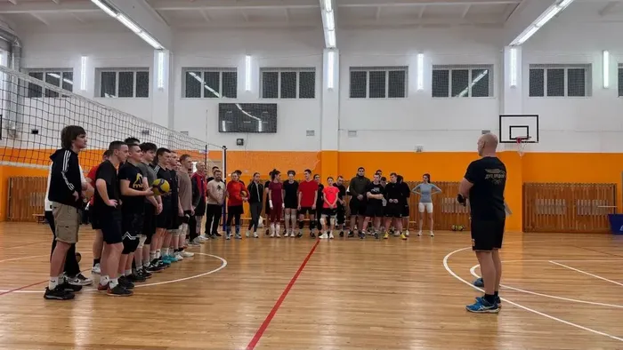 Чемпионат по волейболу1