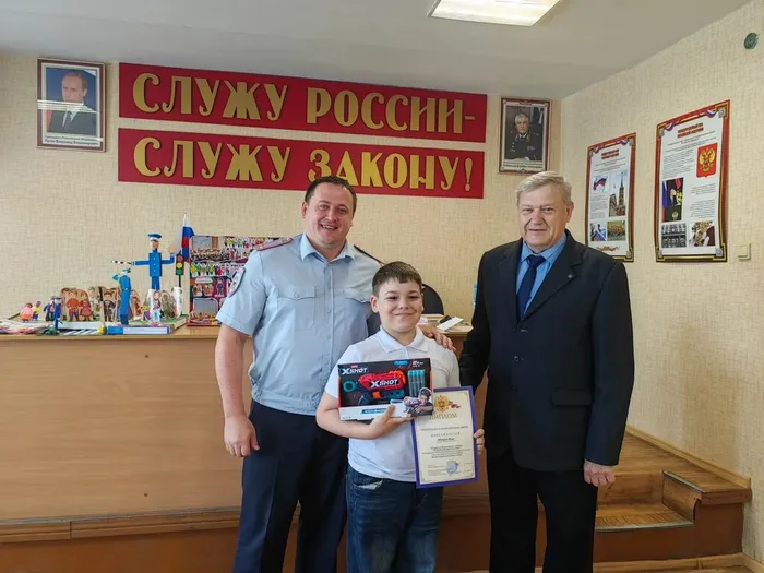 Полицейский дядя Стёпа